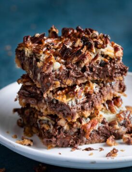 Stack of Magic Bars with 7 layers.