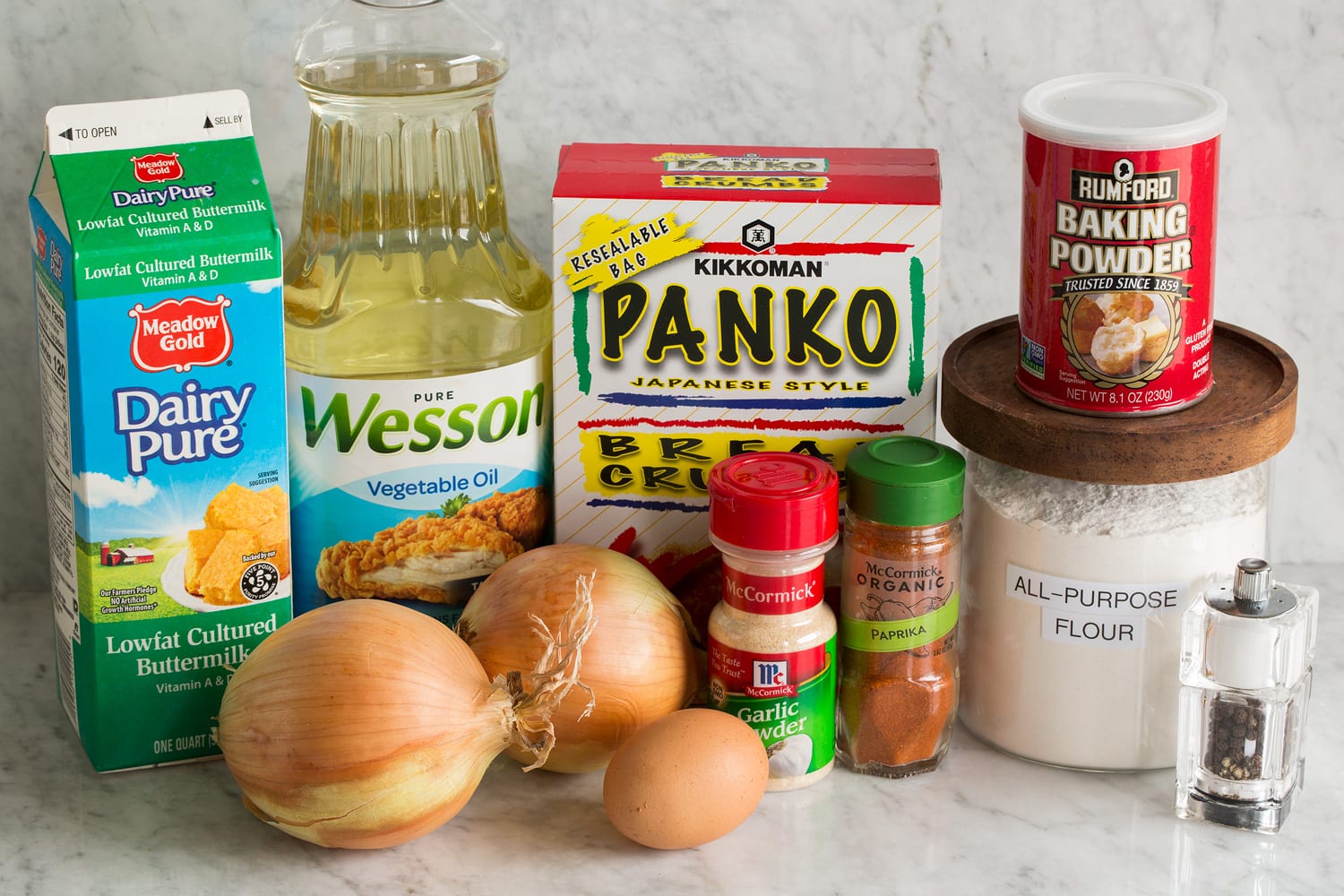 Ingredients needed to make fried onion rings.